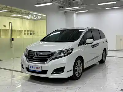 Honda Elysion 2016
