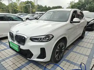 BMW iX3 2024