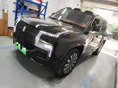 Yangwang U8 2024