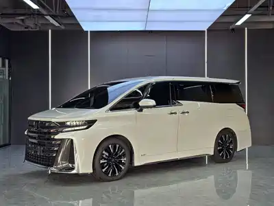 Toyota Vellfire 2023