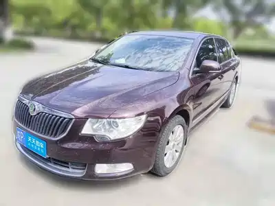 Škoda Superb 2012