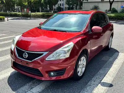 Nissan Tiida 2015