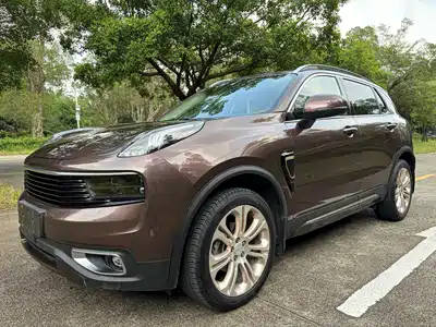 Lynk & Co 01 2018