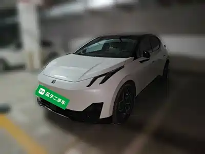 Lynk & Co Z20 2025