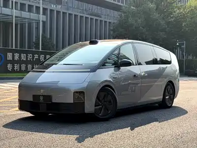 Li Auto MEGA 2025
