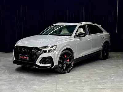 Audi RS Q8 2023