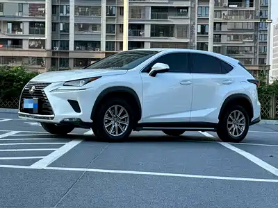 Lexus NX 2021