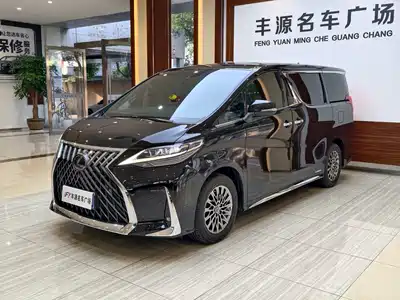 Lexus LM 2022