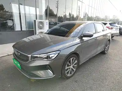 Geely Emgrand 2023