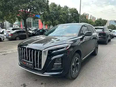 Hongqi HS3 2024