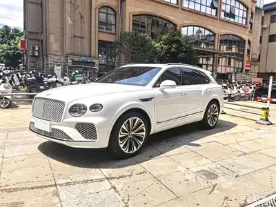 Bentley Bentayga Hybrid 2021