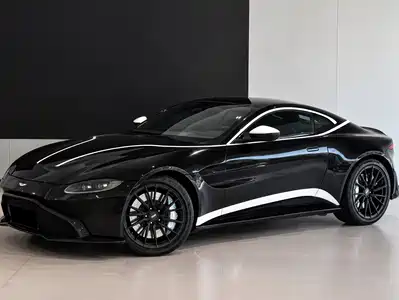 Aston Martin V8 Vantage 2019
