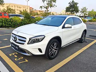 Mercedes-Benz GLA 2016