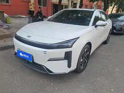 Geely Galaxy L6 2025