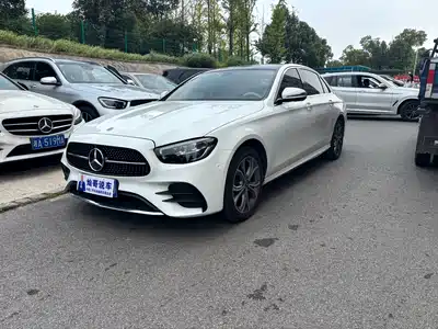 Mercedes-Benz E-Class 2022