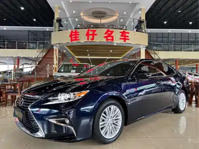 Lexus ES 2017