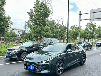 MG MG7 2025