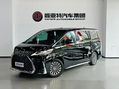 Lexus LM 2022