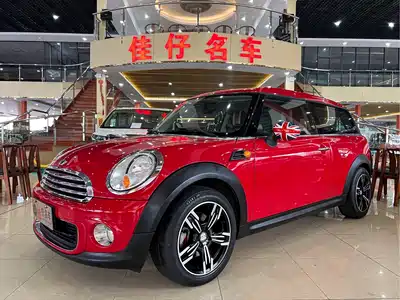 MINI CLUBMAN 2014