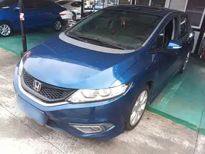 Honda Jade 2016