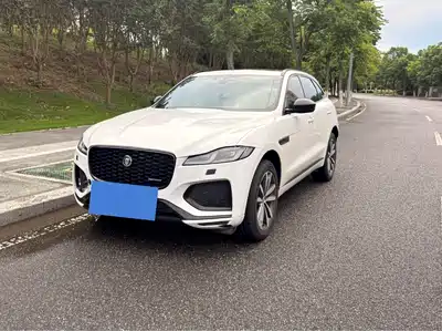 Jaguar F-PACE 2024