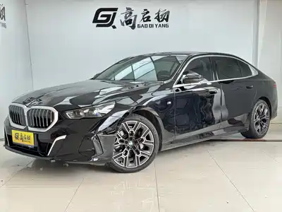 BMW 5 Series 2025
