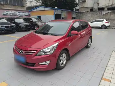 Hyundai Reina 2016