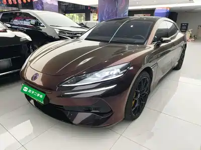 Denza Z9GT 2024