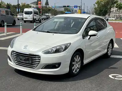 Peugeot 308 2016
