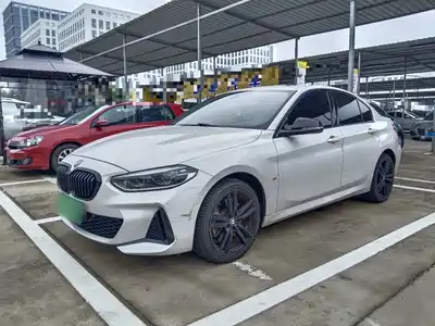BMW 1 Series 2021