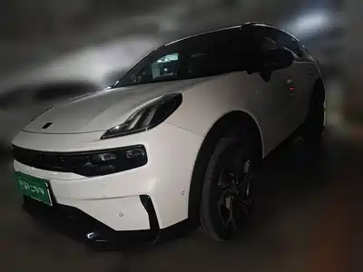 Lynk & Co 06 2023