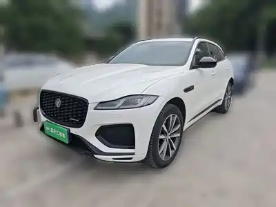 Jaguar F-PACE 2024