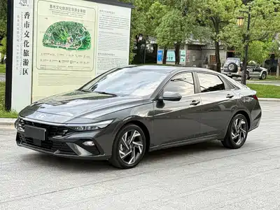 Hyundai Elantra 2024