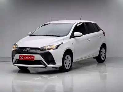 Toyota Yaris L 2021