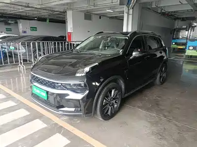 Lynk & Co 01 2022