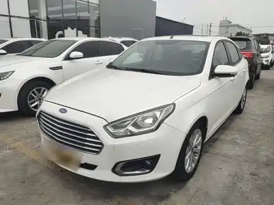 Ford Escort 2015