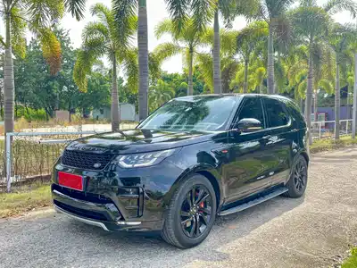 Land Rover Discovery 2021