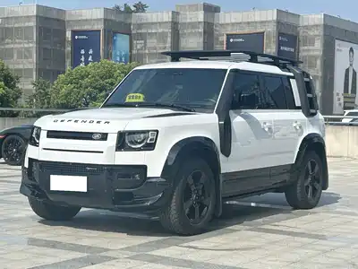 Land Rover Defender 2022
