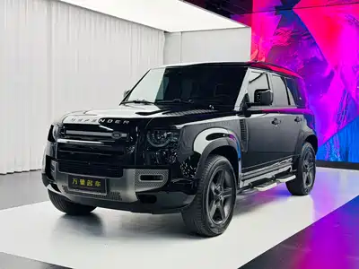 Land Rover Defender 2023
