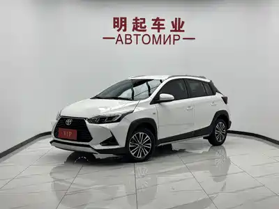 Toyota Yaris L 2023