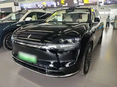 AITO Wenjie M9 2025