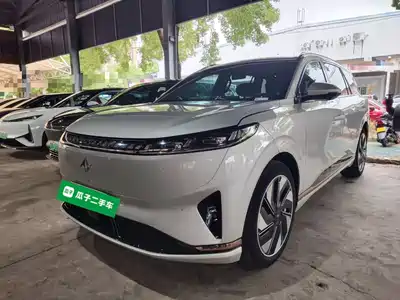 Dongfeng Yipai eπ008 2024