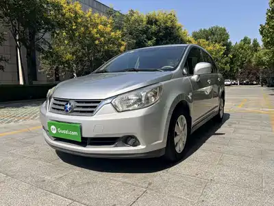 Venucia D50 2015