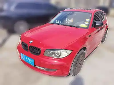 BMW 1 Series (Import) 2011