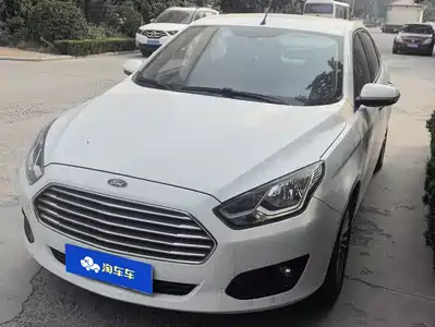 Ford Escort 2015