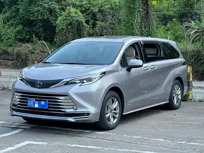 Toyota Sienna 2024