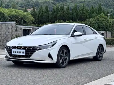 Hyundai Elantra 2022