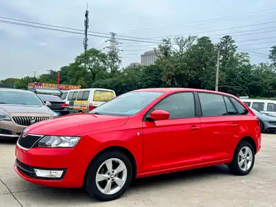 Škoda Rapid Spaceback 2014