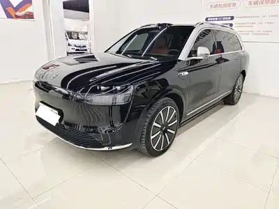 AITO Wenjie M9 2024