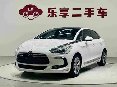 DS 5 2015